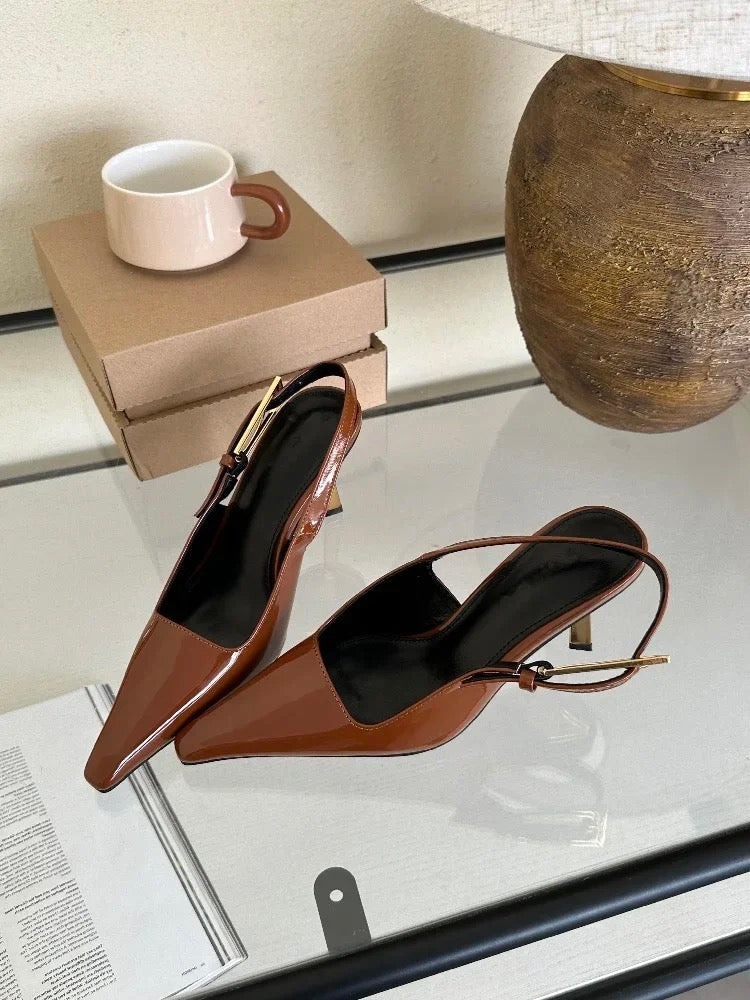 Zaryna gewatteerde slingback hakken